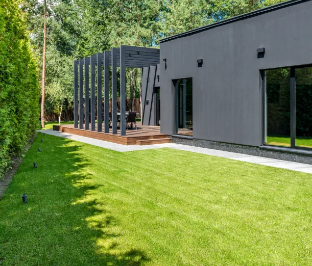 landscaping contractor reliable